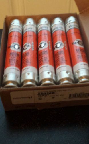 NEW IN BOX (1) CASE OF (10) FERRAZ SHAWMUT SMART SPOT  A6D20R  20A FUSES NEW