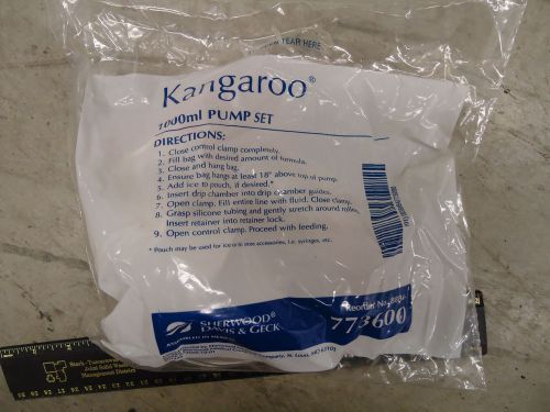 UX15 17x Kangaroo 1000mL PUMP SET 773600