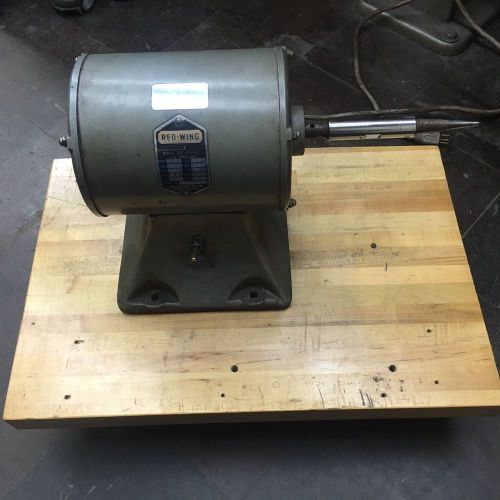 Red Wing Closed Polishing Machine