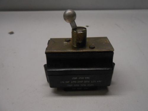 NOS CUTLER HAMMER HEAVY DUTY TOGGLE SWITCH 20AMP 250VOLT 250-600VAC #8605  -23K4