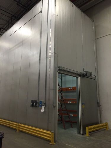 15x40x28&#039; 1&#034; high  walkin box w/ racking and power door bally for sale