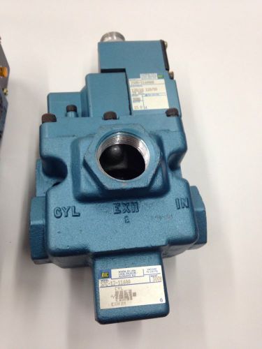 MAC VALVE 57C-12-116AAAA 250B-116AAA 3 Way 24vdc SOLENOID VALVE  X