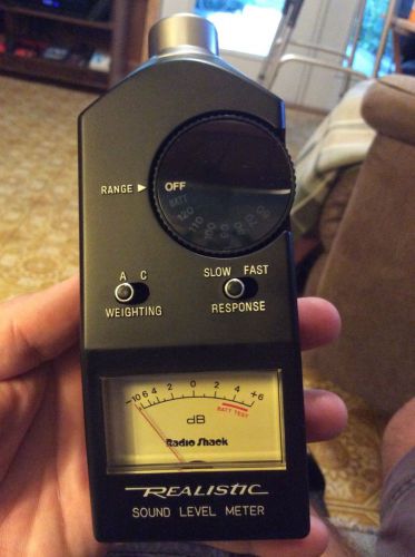 Radio Shack Sound Level Meter 33-2050 w/ Soft Case