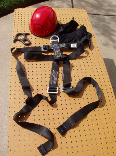 CMC RESCUE EQUIPMENT TACTICAL RAPPEL HARNESS 202306 + PMI GLOVES + HELMET SET