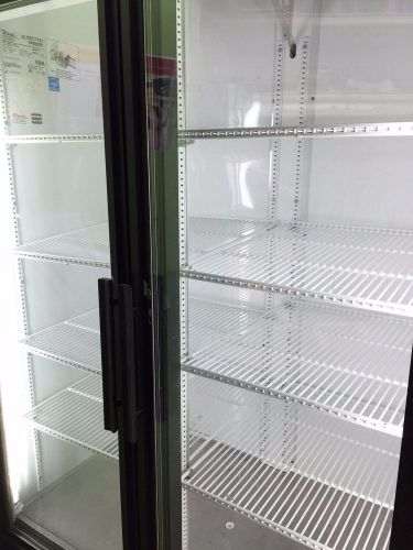 Refrigerator true gdm-43em for sale