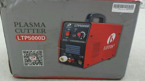 Pilot Arc Plasma Cutter Lotos LTP5000D Dual Voltage, 50 Amp 110V/220V Compact