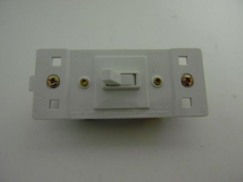 Cheetah 6020-W 15AMP 4 Way Toggle(wall) Switch Box of 10 (1004)