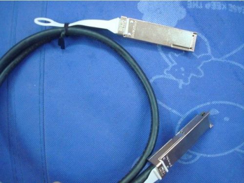 1M Amphenol 4x QSFP to 4x QSFP Copper QDR InfiniBand Cable