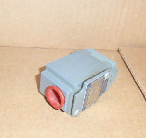 9007-B51-A2 Square D New Limit Switch 9007B51A2