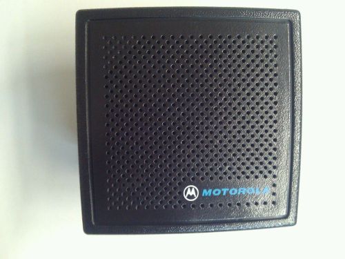 MOTOROLA  HSN- 1006A POWER AMPLIFIED SPEAKER FOR XTVA , VEHICULAR ADAPTER