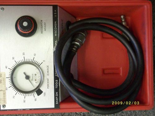 SNAP ON CYLINDER LEAK DETECTOR MODEL MT 324 W/ ORIGINAL RED CASE