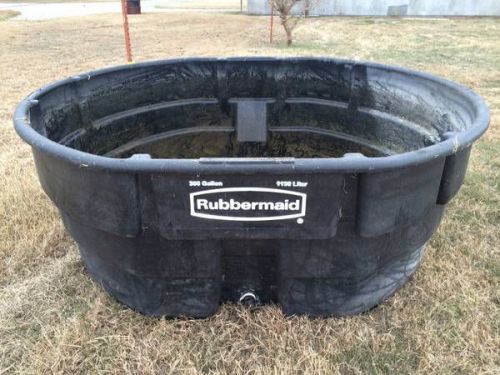 Rubbermaid Stock Tank - 300 Gallon