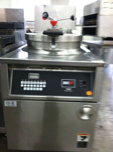 Used BKI Pressure Fryer, electric, computer controls, 75 lb. oil capacity, 208/3