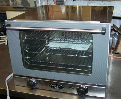 Cadco 1/4 Pan Countertop Convection Oven 120V; 1PH; Model: OV-250 XA 006