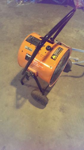 Dayton Salamander Job Site Heater Model:  1RKT3 240V   ELECTRIC 51,216 BTU