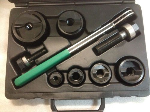 Greenlee 7238sb slug-buster knockout kit with ratchet wrench 1/2&#039;&#039; thru 2&#039;&#039; for sale