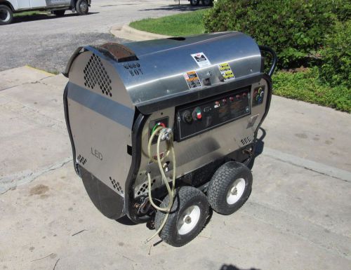 Used Aaladin 1430YC Hot Water Diesel 4GPM @ 3000PSI Pressure Washer