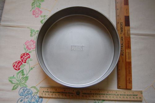 Chicago Metallic Cake Pan 9&#034; Diameter