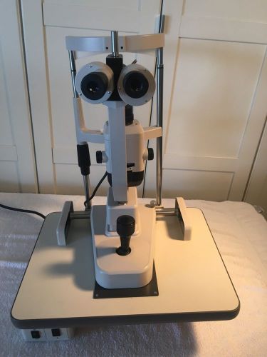 Topcon Sl 1E Slit Lamp With  Warranty