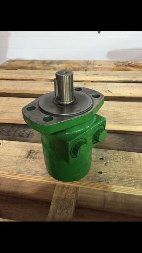 New Surplus John Deere Parker Hydraulic Motor Part # AXE28982