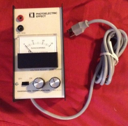 Daedalon Corporation Photoelectric Effect Model EP-05 Serial 0825