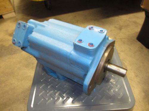 Eaton 2520V14A5 1AA22R Hydraulic Pump 02-137177-1 Vickers