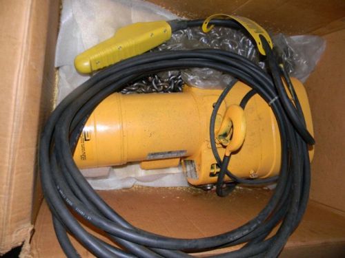 New columbus mckinnon budgit 1 ton electric chain hoist (behc0132, 32 fpm) for sale