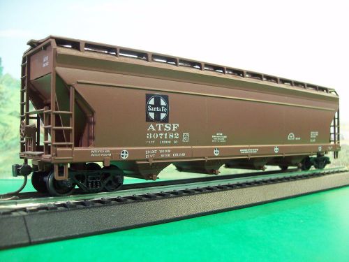 HO SANTA FE 55&#039; ACF Centerflow Hopper #307182 - Kadees!