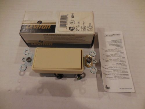 Leviton Decora 3 Way Rocker Switch 5623-2I NEW IN BOX