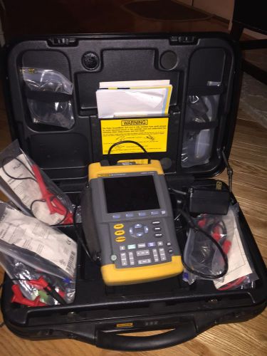 Fluke 199 Scopemeter 200 MHz 2.5GS/s