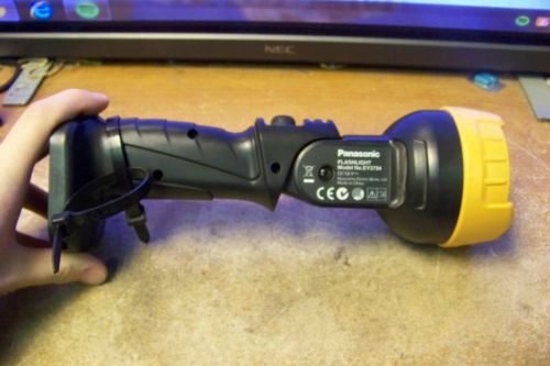 NEW Panasonic EY3794 Flashlight 12V, Batterys Not Included