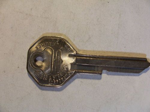 OEM  BRIGGS &amp; STRATTON  NOS GM   PONTIAC  1 -  B-10   KEYS UNCUT  ORIGINAL