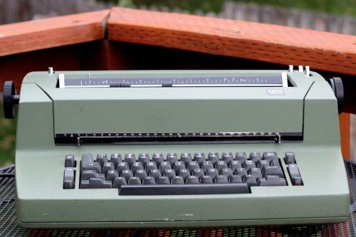 Vintage Typewriter IBM Selectric II Green - Working Condition