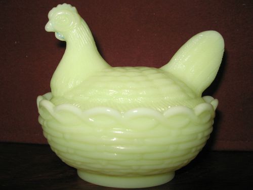 Vaseline milk glass hen chicken on nest basket dish rooster uranium yellow chick