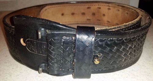 De Santis 40 inch Basket Weave Duty Belt.  Needs Buckle.  Extra items included.