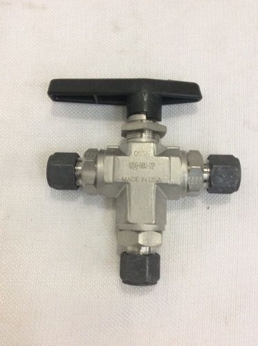 PARKER B Series 3 Way 1/2&#034; Ball Valve 8Z-B8XJ-SSP 1500 Psig @ 70f, 316 SS, NEW