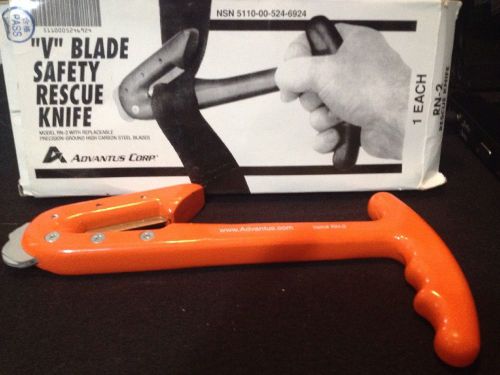 Advantus V Blade Safety Rescue Knife High Carbon Steel Blades RN-2 EMT