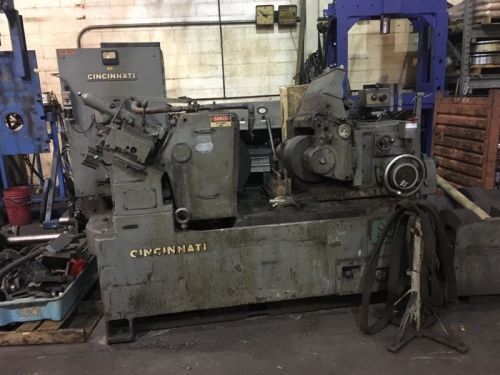 CINCINNATI, CENTERLSS GRINDER, # 3, WITH 14 FT IN-OUT BARFEED,THRU FEED REST