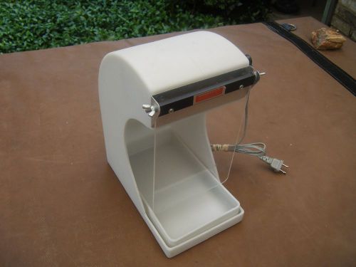 Handler Lighted Resin Splash-Hood with Tray / Light on Right Side / NICE!!!