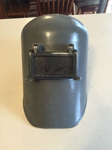 VINTAGE WELDING HELMET FIBRE-METAL FIBERGLASS Model 4606 STEAMPUNK