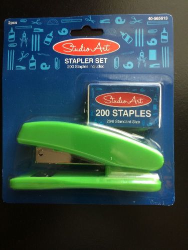 Stapler Set, Home, School, Business, 200 staples included. PURPLE!!!!!!!