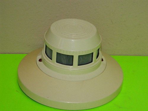 SYSTEM SENSOR 2451 PHOTOELECTRONIC SMOKE DETECTOR WITH B402B BASE (50+ AVAIL)