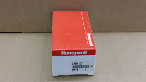 HONEYWELL GKBA1L7 LIMIT SWITCH *NEW IN A BOX*