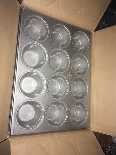 BAKE KING MUFFIN PANS $120