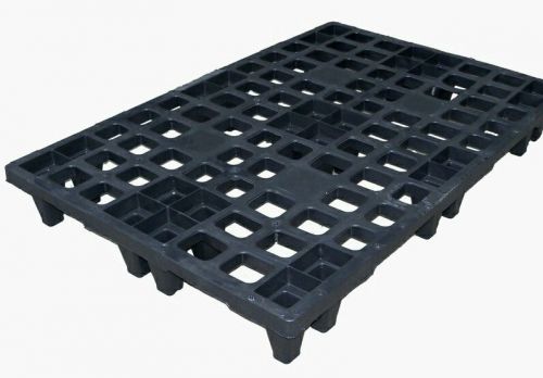 Plastic Pallet 48  X 40  Capacity 1200 Lbs