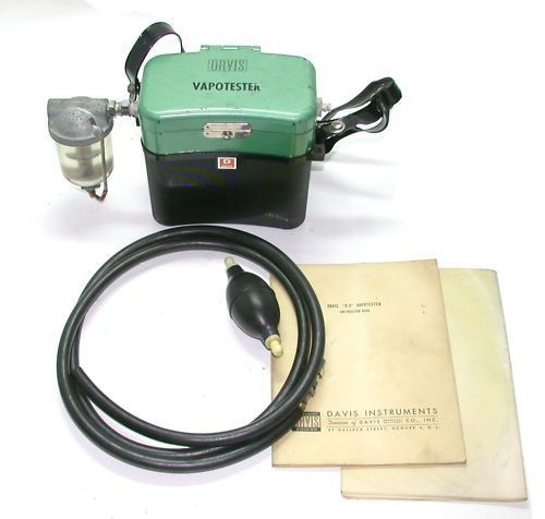 VERY NICE DAVIS PORTABLE VAPOTESTER MODEL D-6