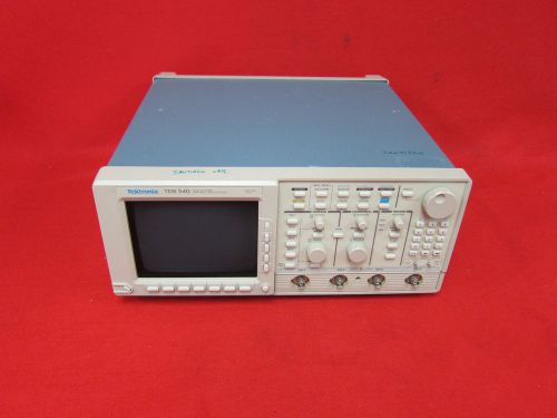 Tektronix Tek TDS 540, 4-Ch, 500 MHz, 1 GS/s Digitizing Oscilloscope W/Opt 1M,2F