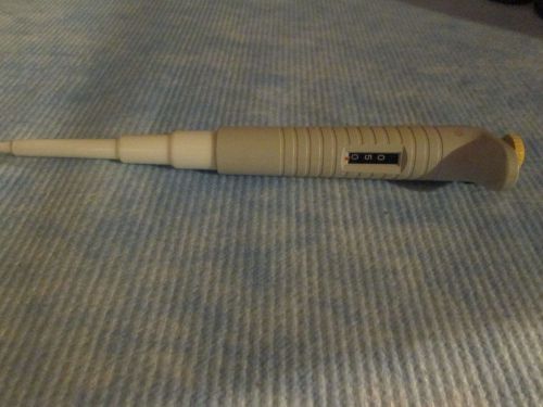 Oxford Benchmate Micropipette Pipetman P200 20 to 200 ul CALIBRATED Lot 29