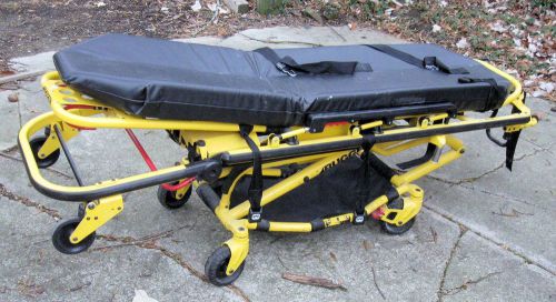 Stryker Model 6092 EZ-Pro R3 500 lb. Ambulance Stretcher Gurney No Reserve