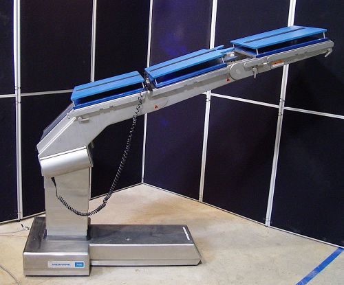 Midmark 7100 surgical table - works good! - nice table  - da556 for sale